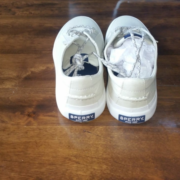 Sperry - Picture 3 of 4